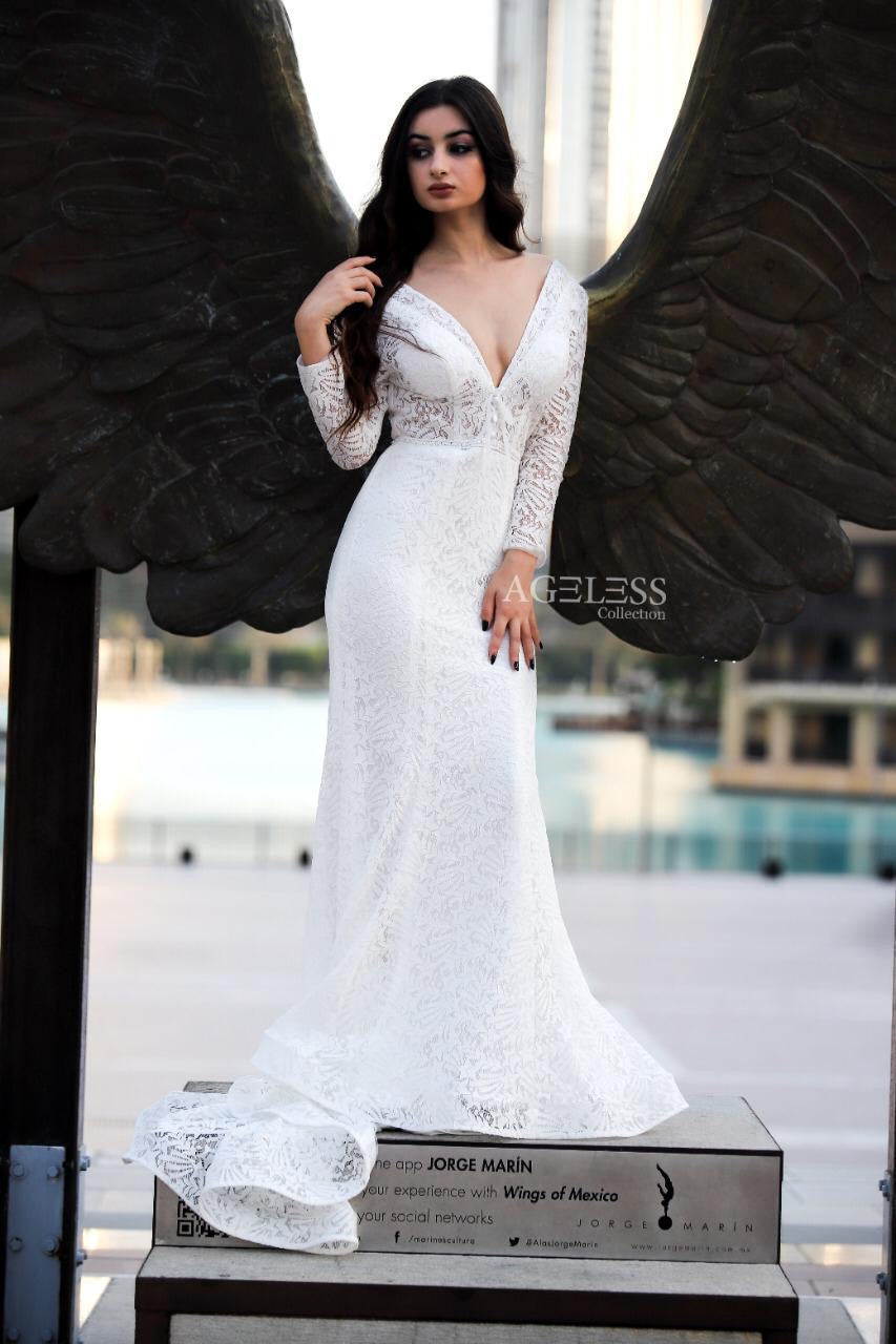 Timeless Lace Elegance Wedding Gown