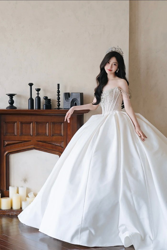 THE PRINCESS BRIDAL GOWN