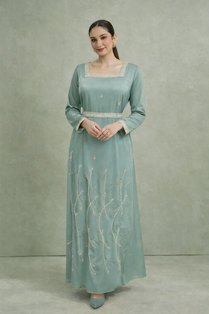 Elegant Embellished Kaftan Dress – Luxury Modest Wea