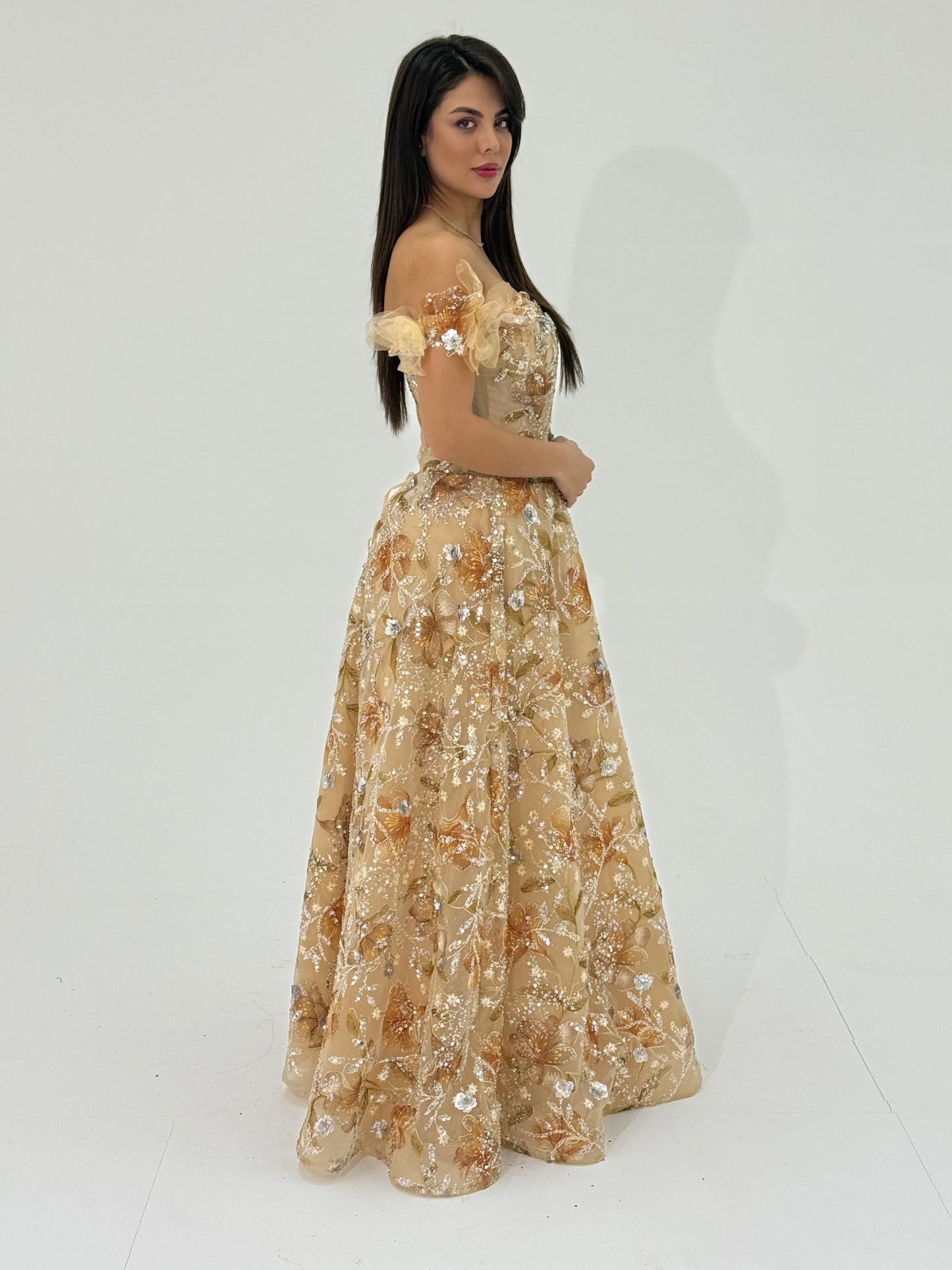 Elegant off-shoulder floral embroidered