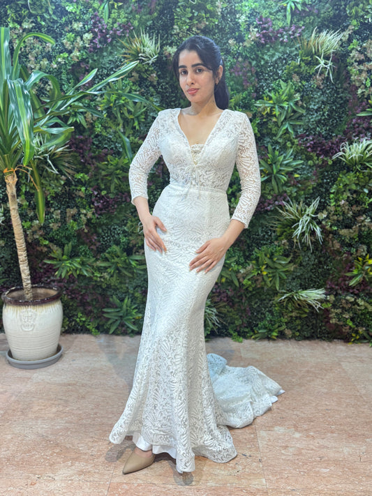 Classic Lace Bridal-Style Gown